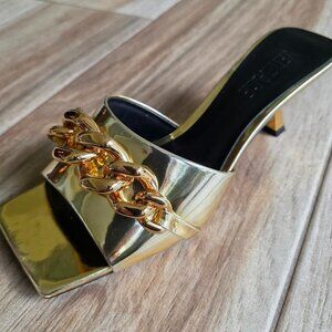 Versace Medusa Gold Chain Leather Patent Mules Eur. 38.5